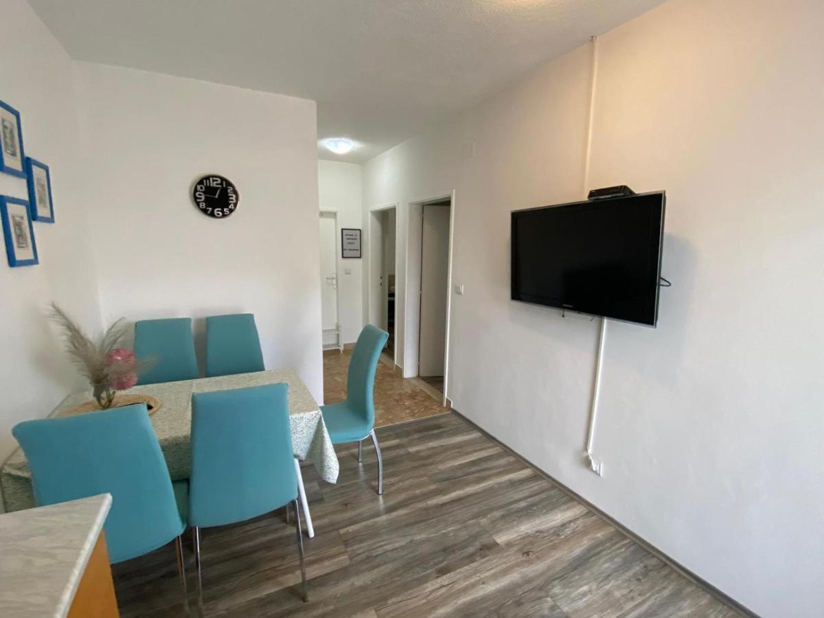 Apartmani Juricev فوديس الغرفة الصورة